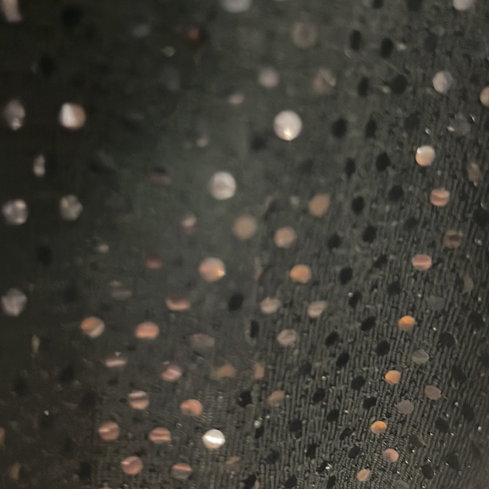 𝙱𝚕𝚊𝚌𝚔 sequins 𝚍𝚛𝚎𝚜𝚜 - Picture 2 of 3